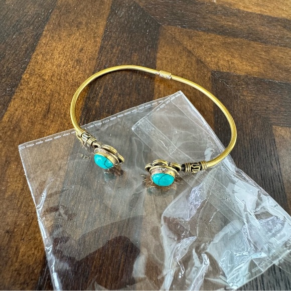 NWOT! Made in France! Turquoise and Gold Bracelet - Picture 5 of 5